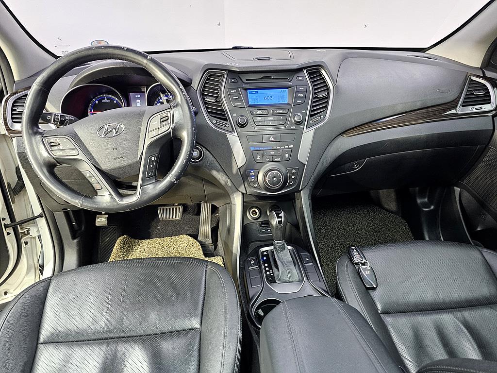 HYUNDAI Santa Fe - Vista 5
