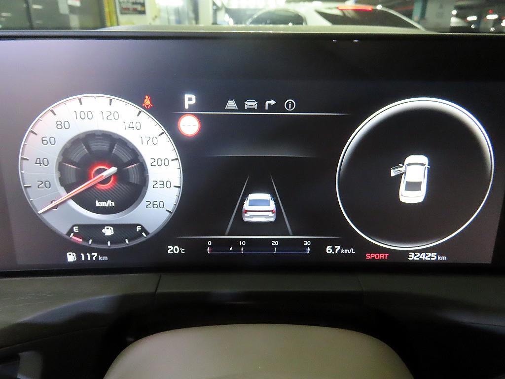 KIA K8 - Vista 9