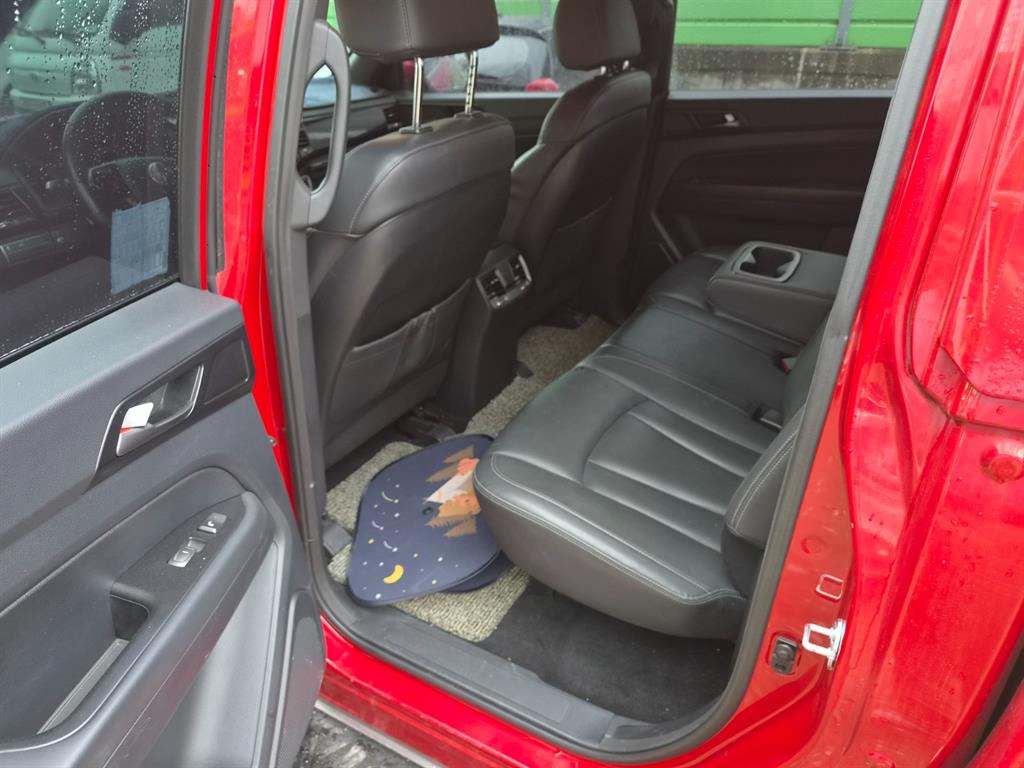 Ssangyong Rexton - Vista 12
