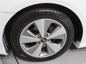 HYUNDAI Sonata - Vista 10
