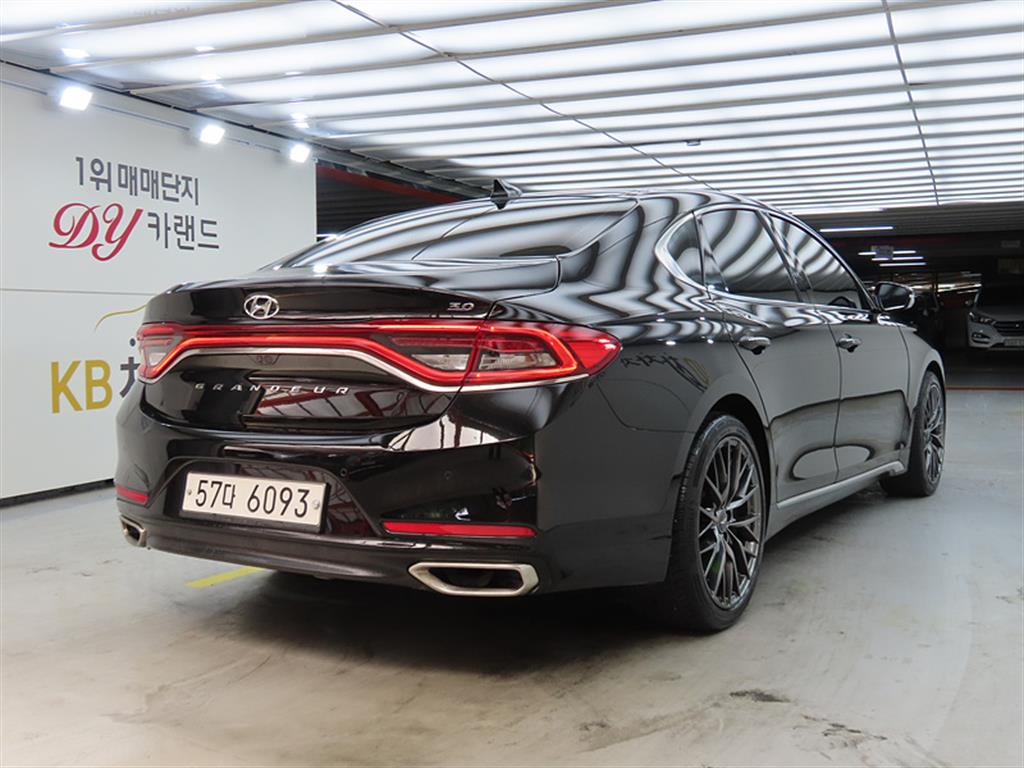 HYUNDAI Grandeur - Vista 4