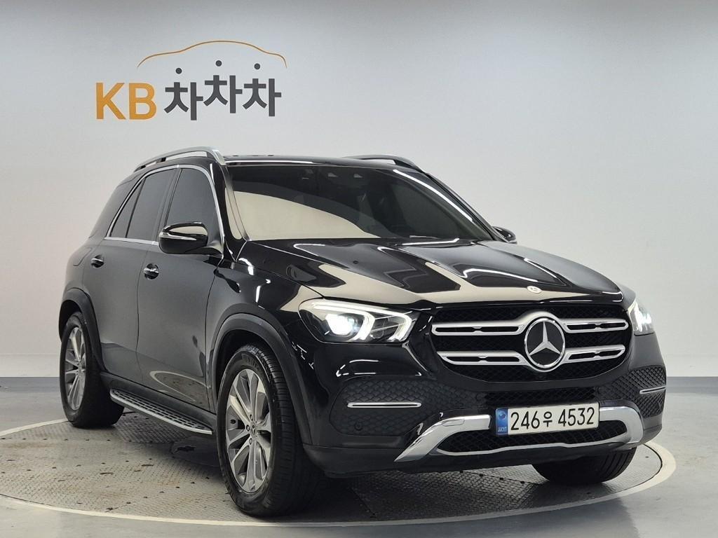 Mercedes Benz GLE Class - Vista 4