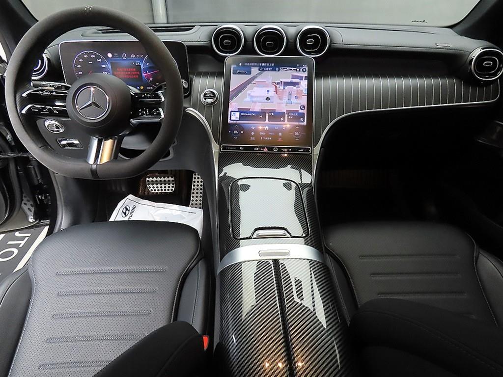 Mercedes Benz GLC Class - Vista 7