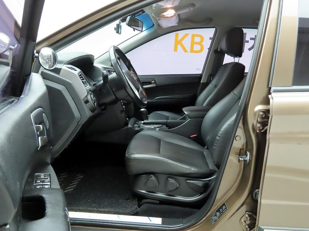Ssangyong Korando 2016 Café - Importación desde Corea - HF Imports Iquique - Foto 14
