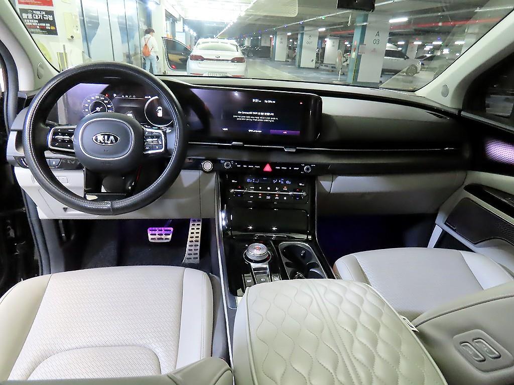 KIA Carnival - Vista 10