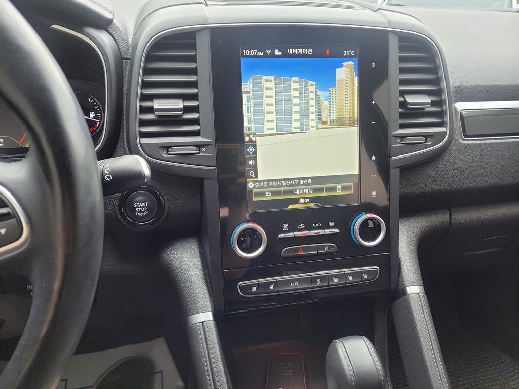 SAMSUNG QM6 - Vista 8