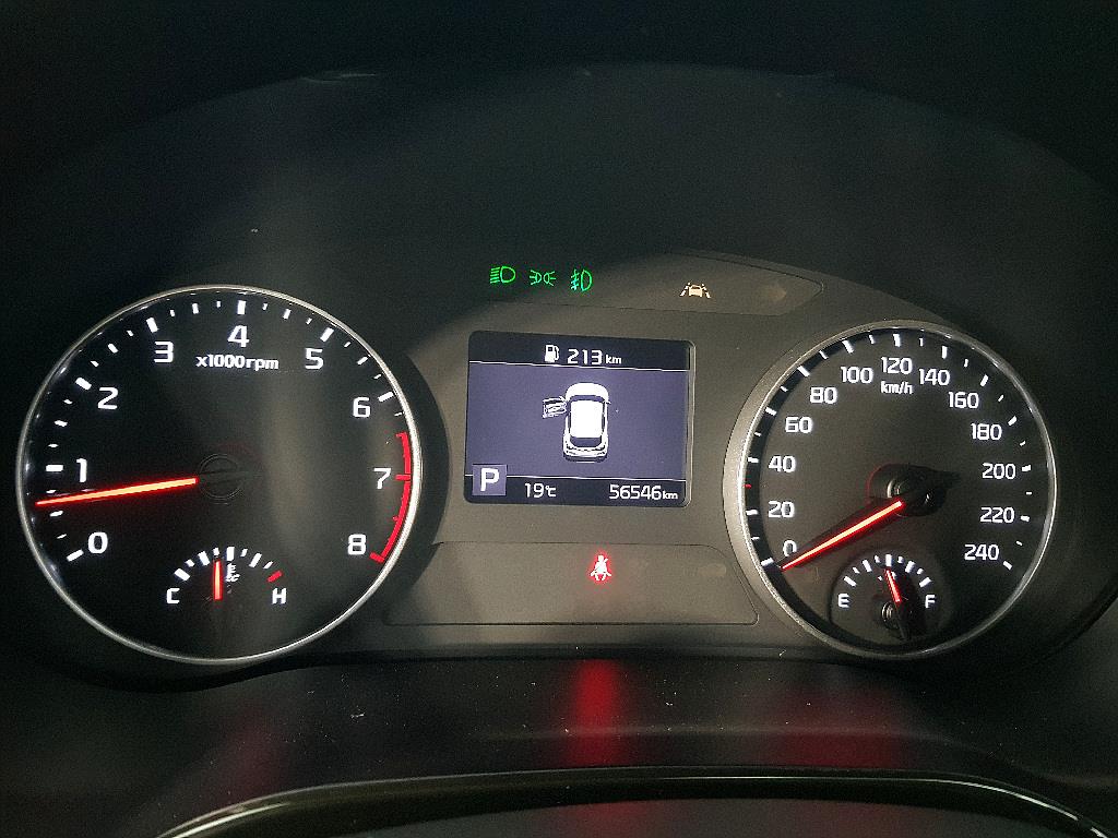 KIA Seltos - Vista 6