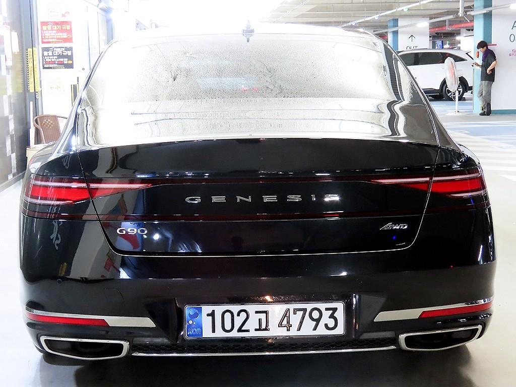 Genesis G90 - Vista 5