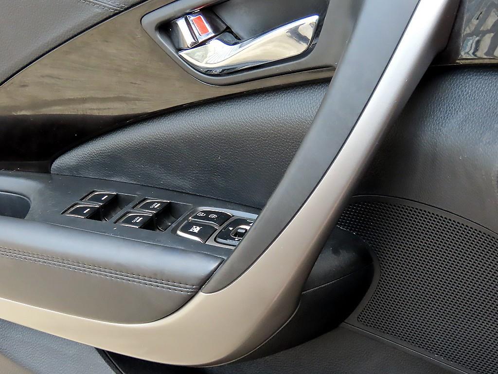 HYUNDAI Grandeur - Vista 11