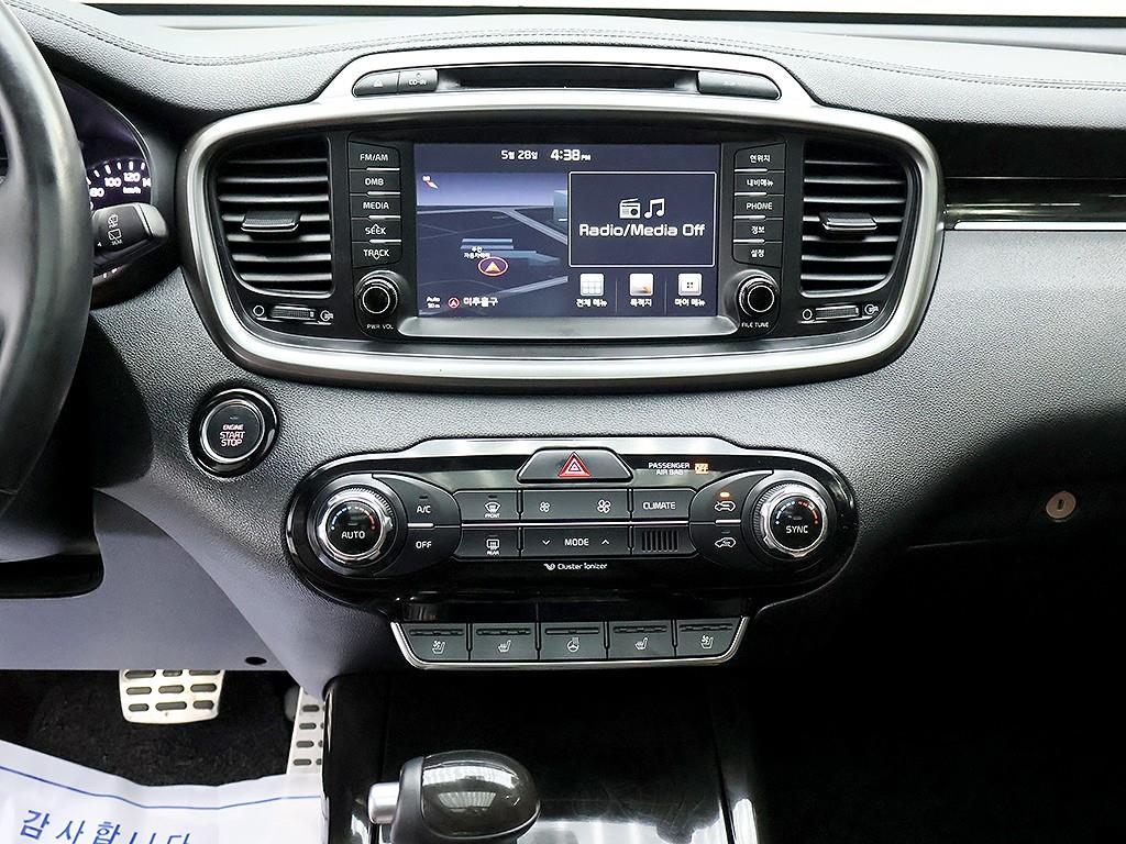 KIA Sorento 2017 Negro - Importación desde Corea - HF Imports Iquique - Foto 9