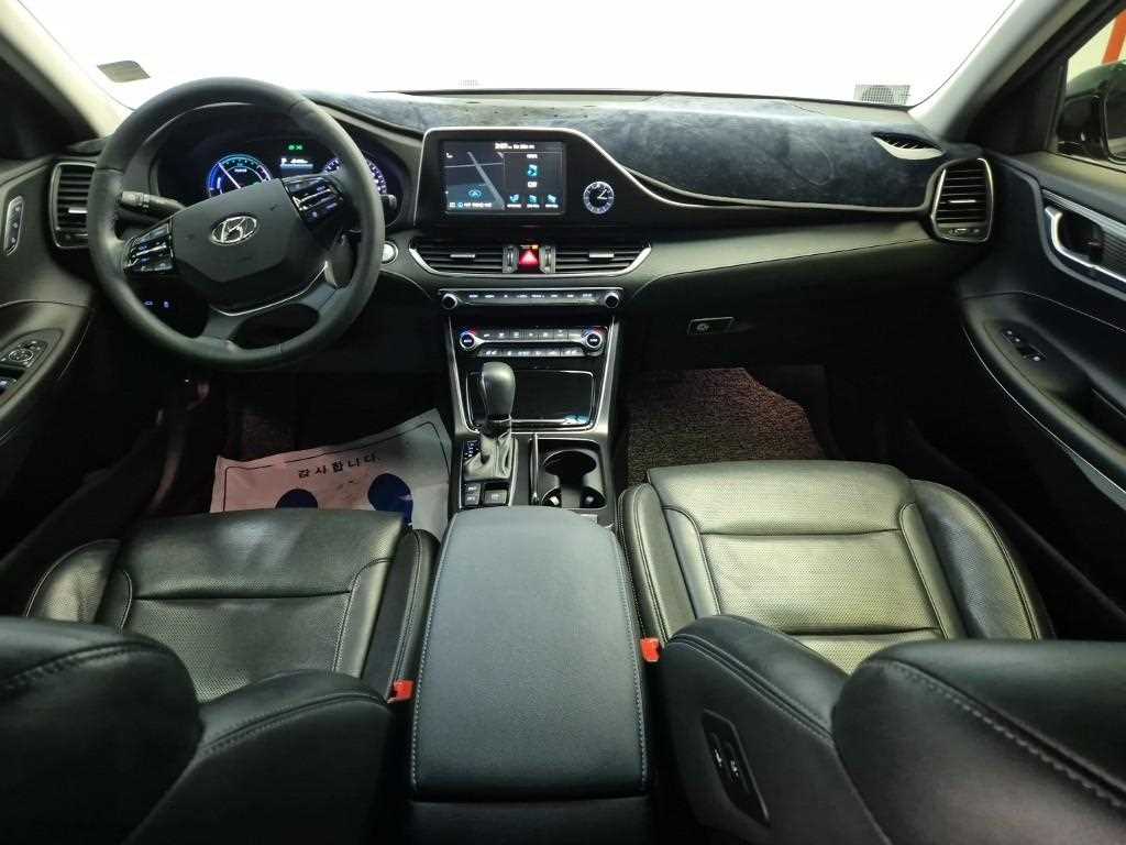 HYUNDAI Grandeur - Vista 7