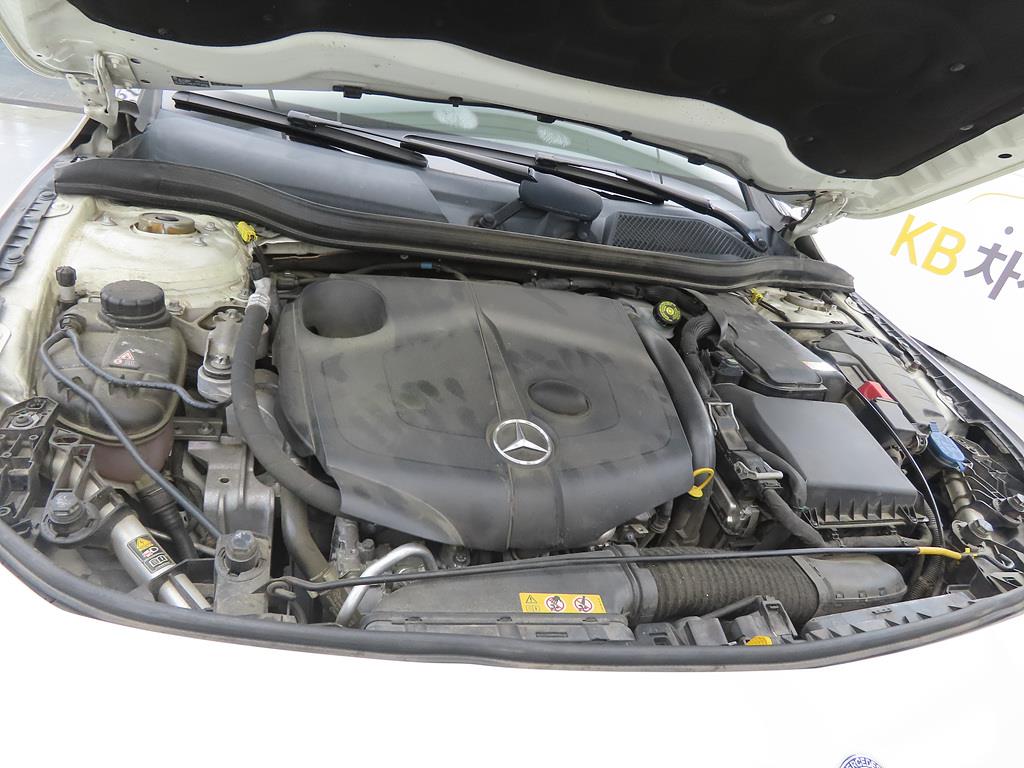 Mercedes Benz CLA Class 2016 Blanco - Importación desde Corea - HF Imports Iquique - Foto 19