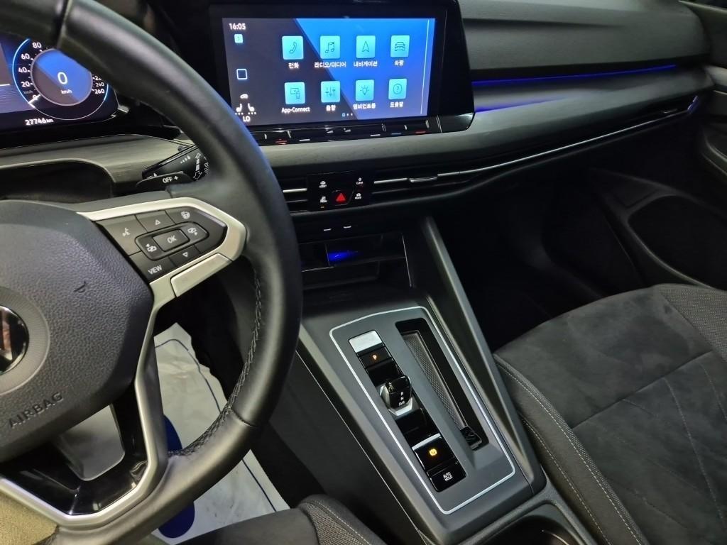 Volkswagen Golf - Vista 10