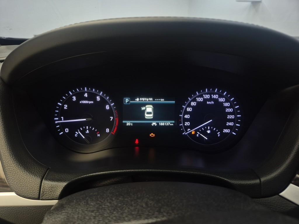 Genesis G80 - Vista 6