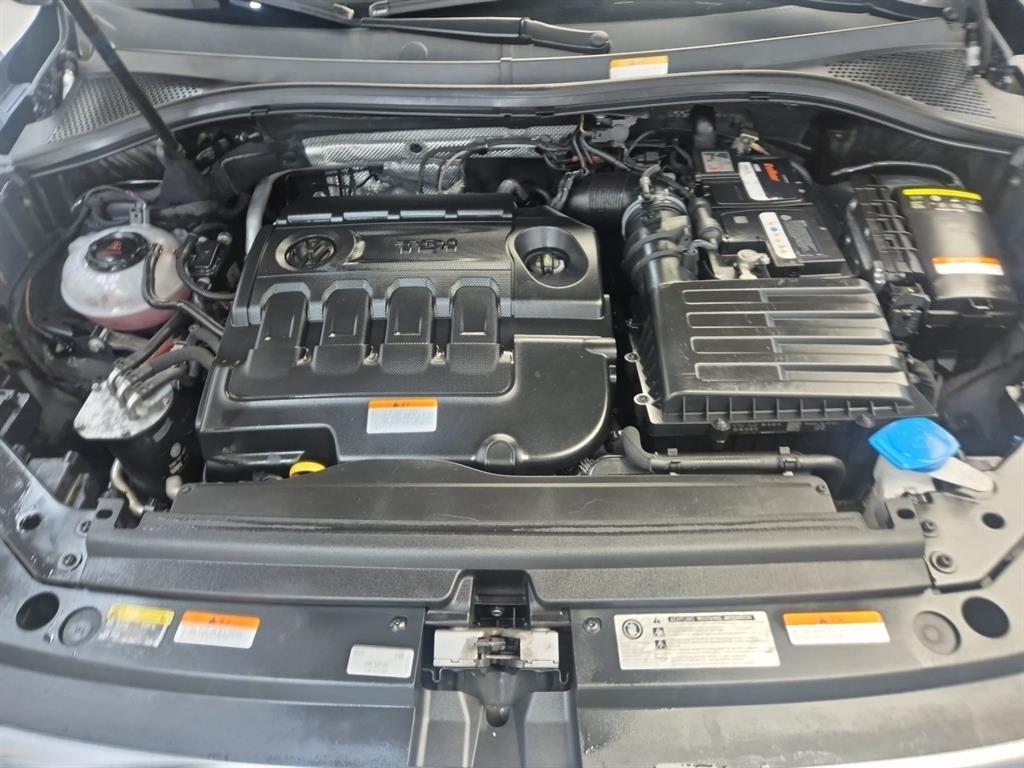 Volkswagen Tiguan - Vista 5