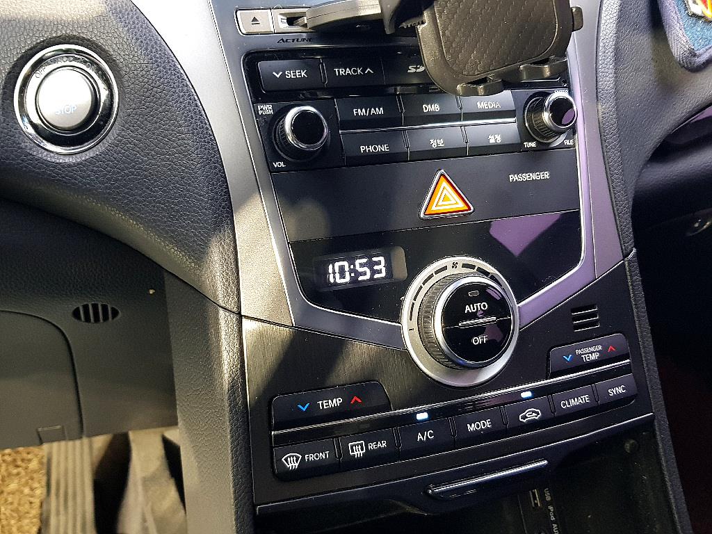 HYUNDAI Grandeur - Vista 11
