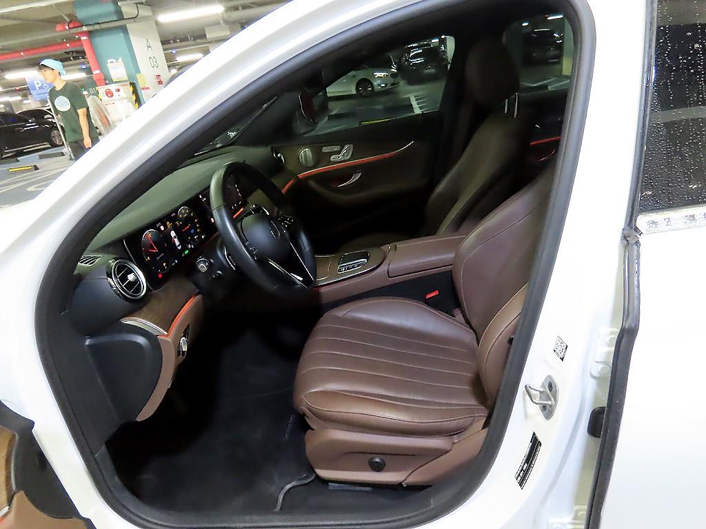Mercedes Benz E class - Vista 6