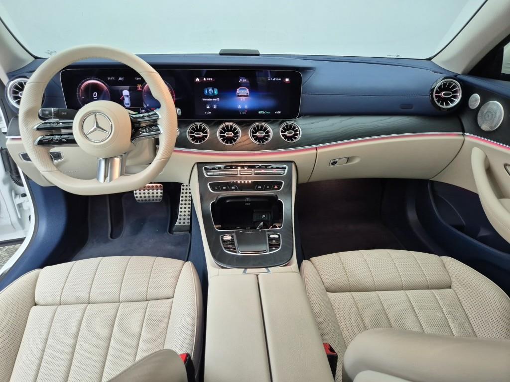 Mercedes Benz E class - Vista 5