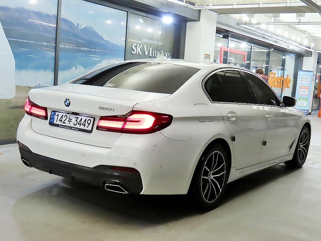 BMW 5 Series - Vista 4