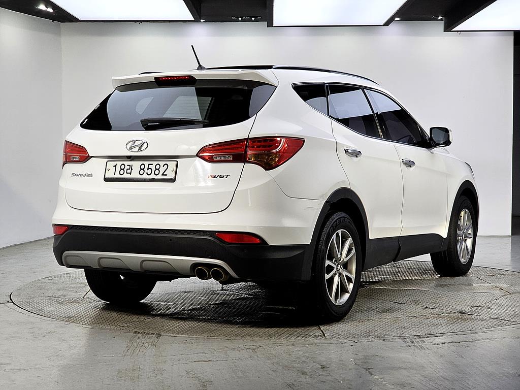 HYUNDAI Santa Fe - Vista 4