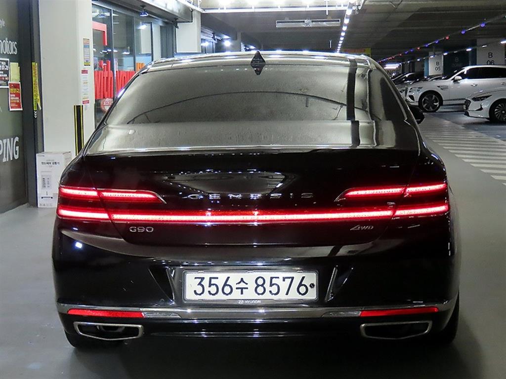 Genesis G90 - Vista 5