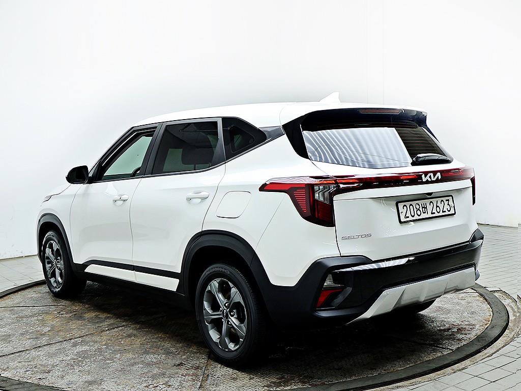 KIA Seltos - Vista 7