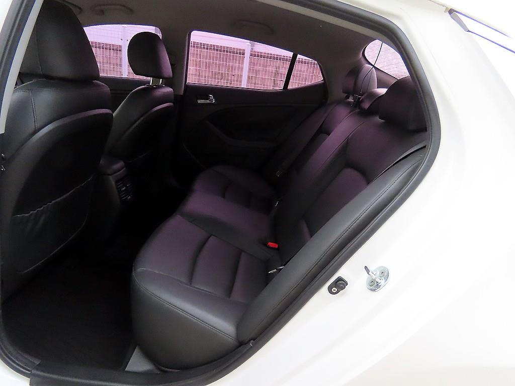 KIA K5 - Vista 6
