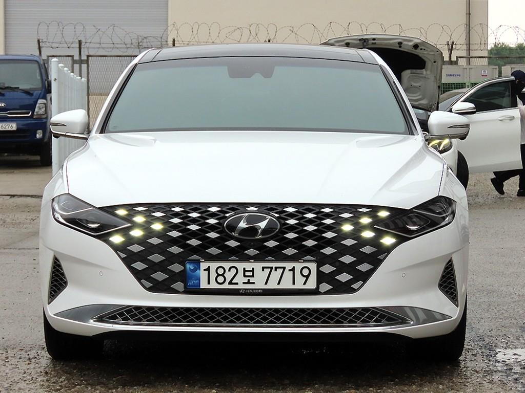 HYUNDAI Grandeur 2020 Blanco - Importación desde Corea - HF Imports Iquique - Foto 1