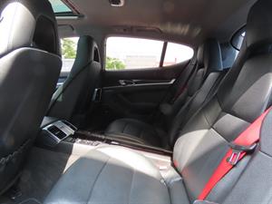 Porsche Panamera - Vista 12
