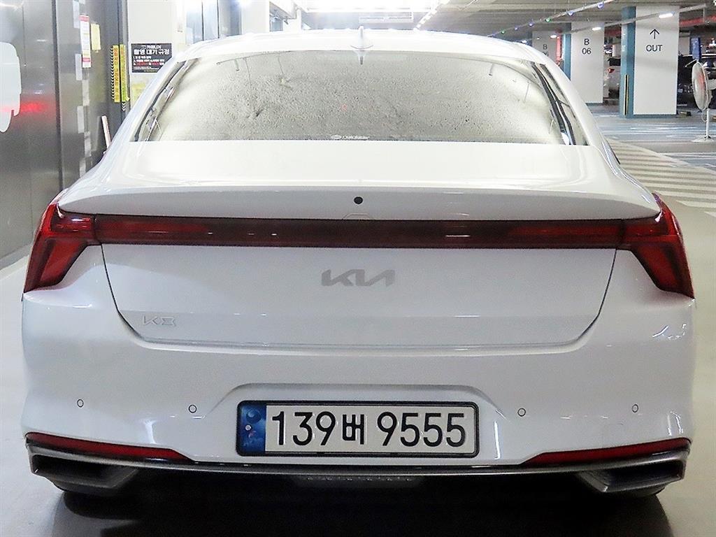 KIA K8 - Vista 5
