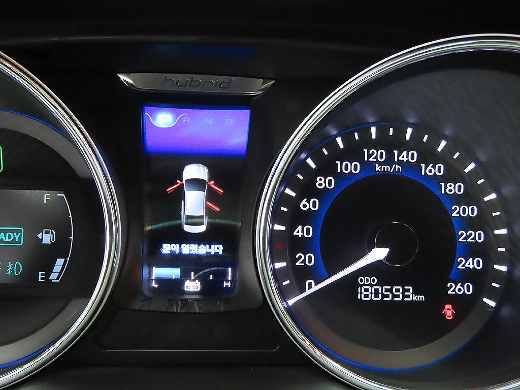 HYUNDAI Sonata - Vista 11