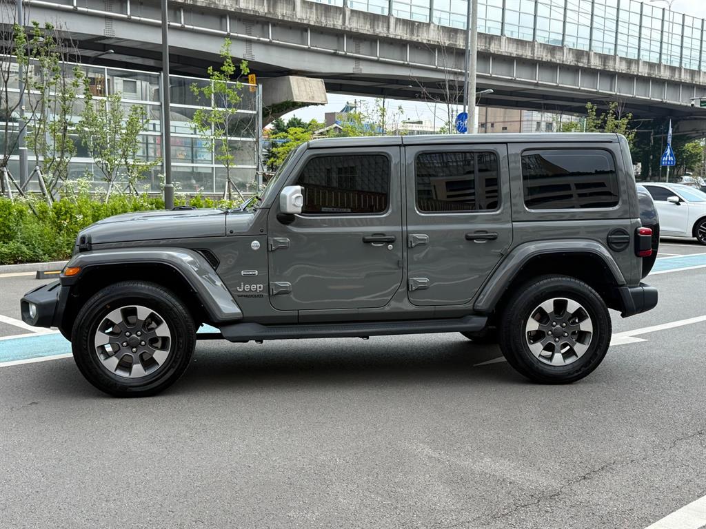 Jeep Wrangler - Vista 3