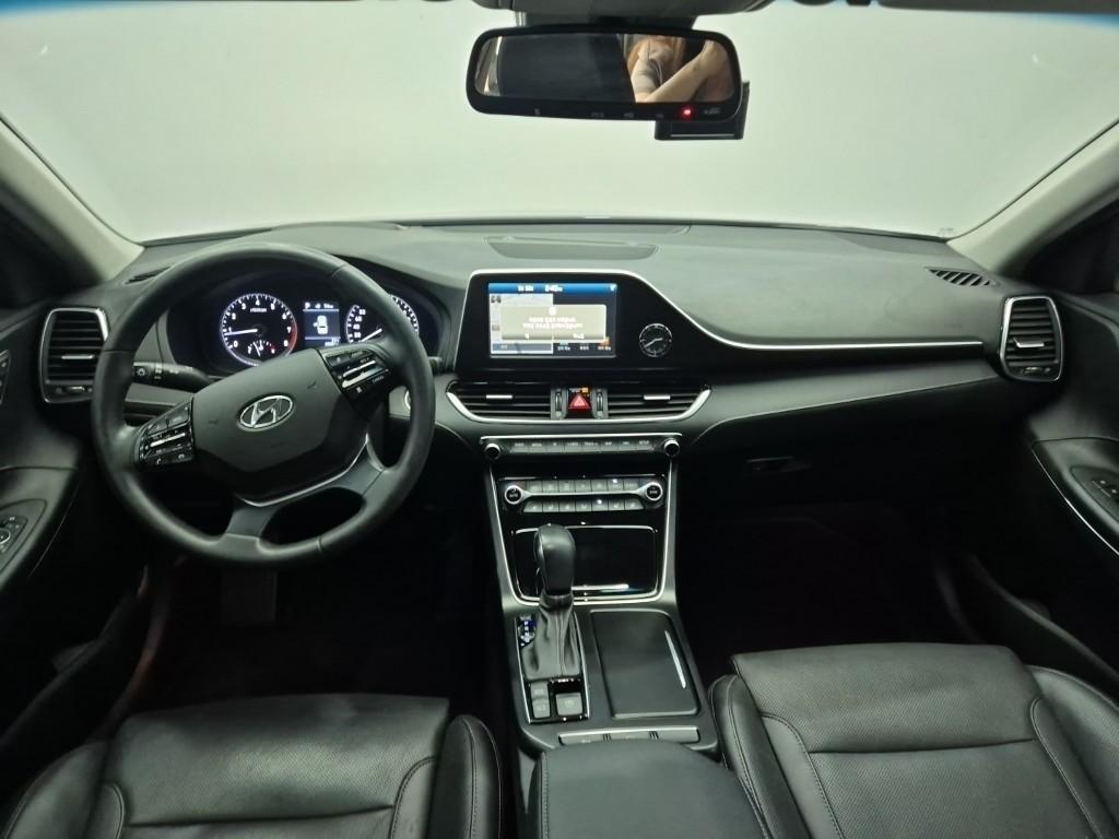HYUNDAI Grandeur - Vista 7