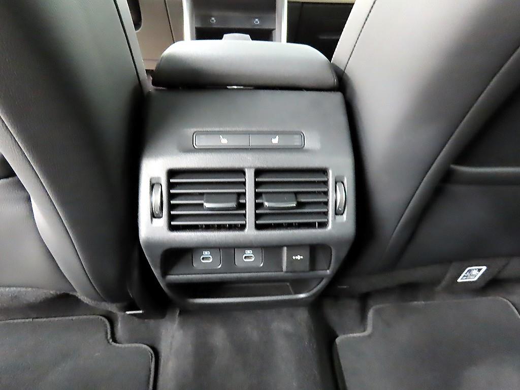 Land Rover Discovery Sports - Vista 12