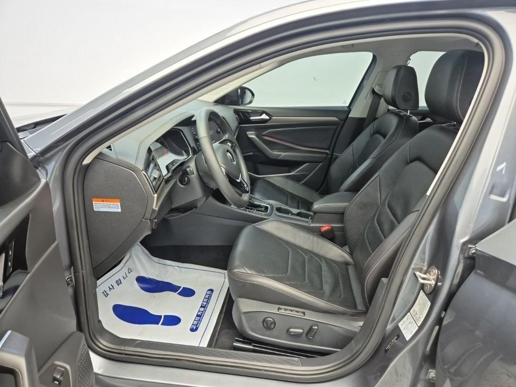 Volkswagen Jetta - Vista 8