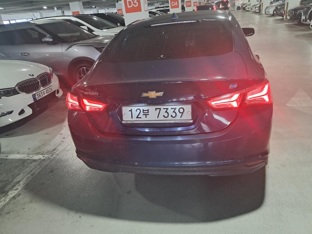 Chevrolet Malibu - Vista 4