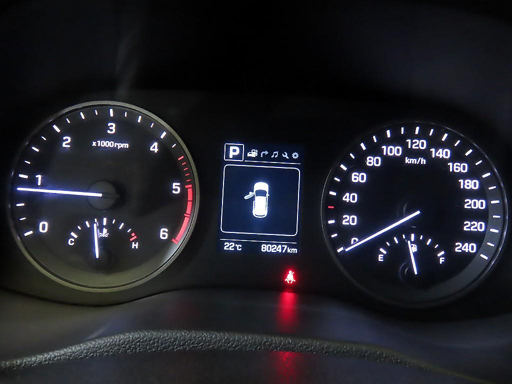 HYUNDAI Tucson - Vista 9