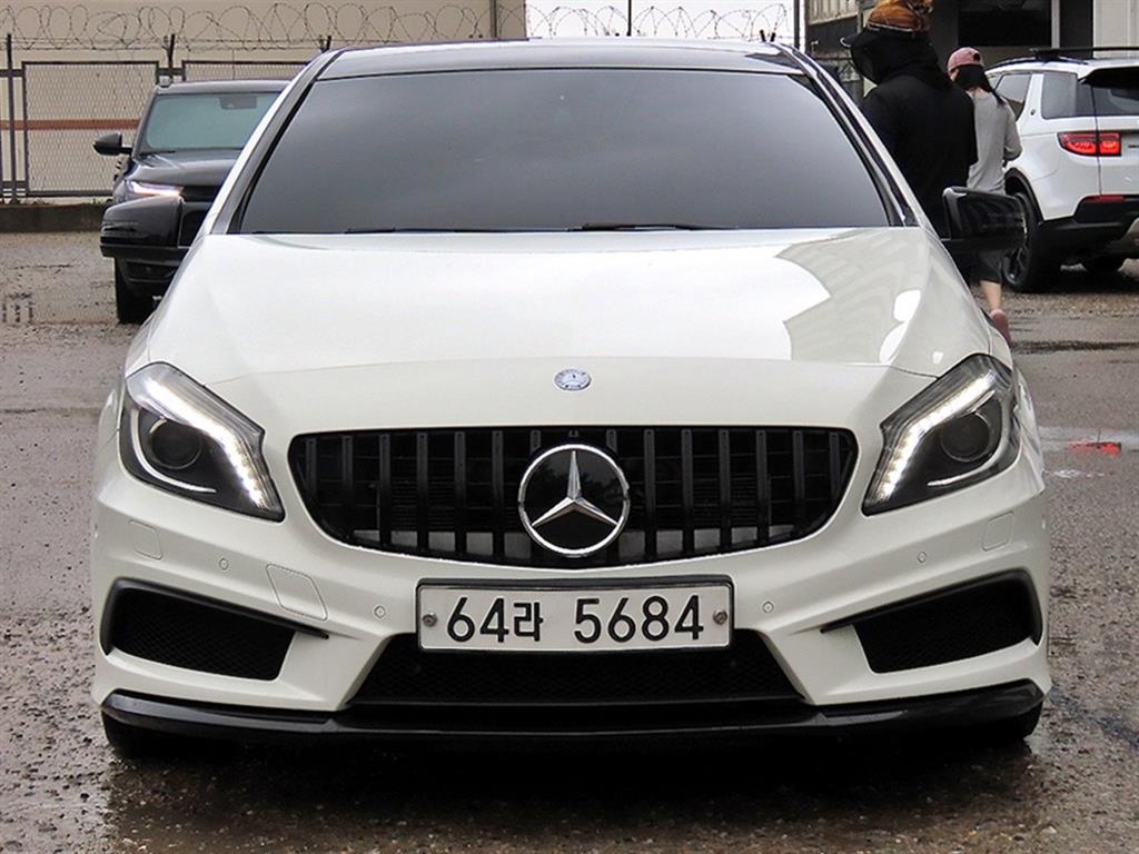 Mercedes Benz A Class 2015 Blanco - Importación desde Corea - HF Imports Iquique - Foto 1