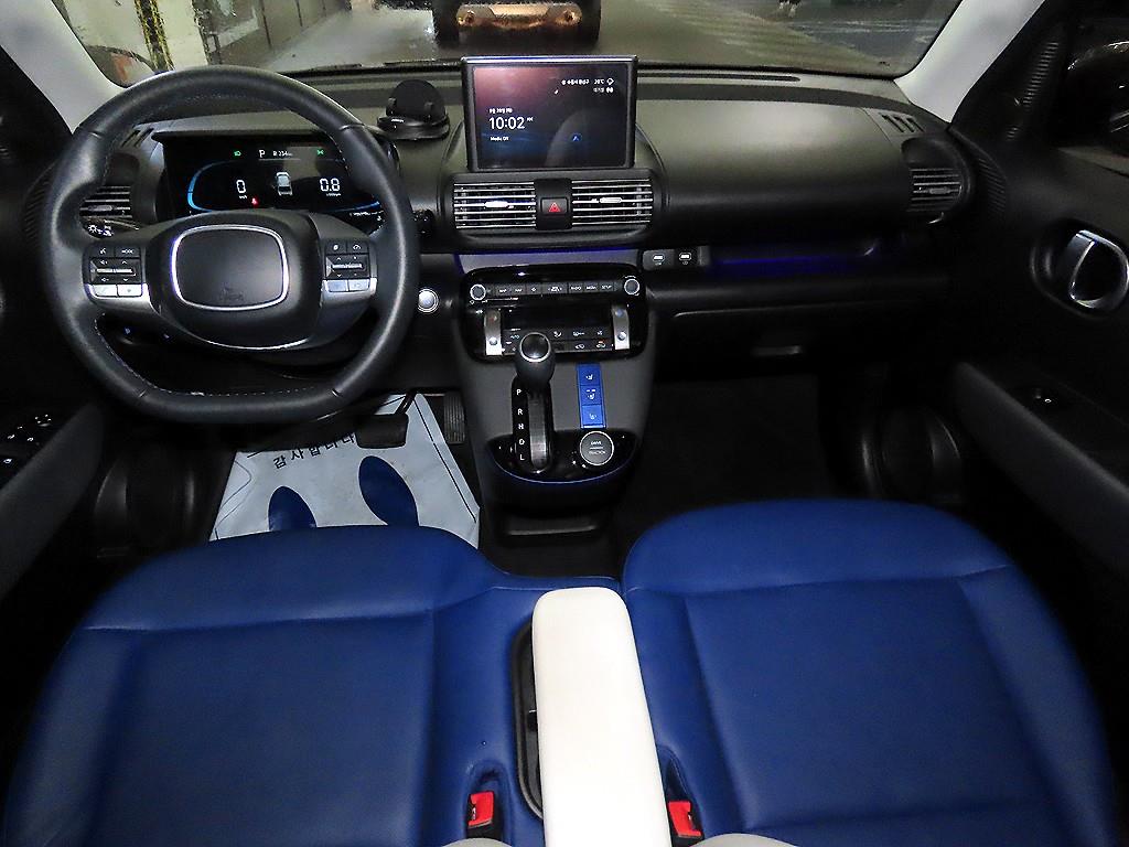 HYUNDAI Casper - Vista 10