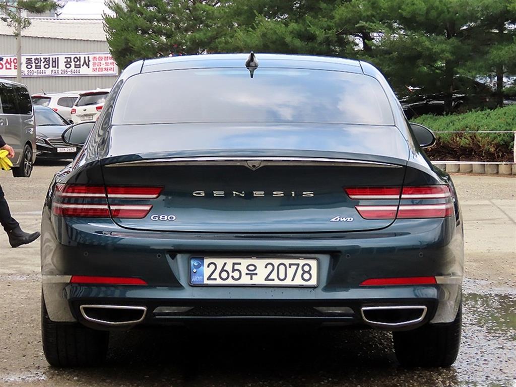 Genesis G80 - Vista 4