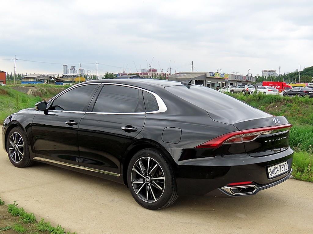 HYUNDAI Grandeur - Vista 3