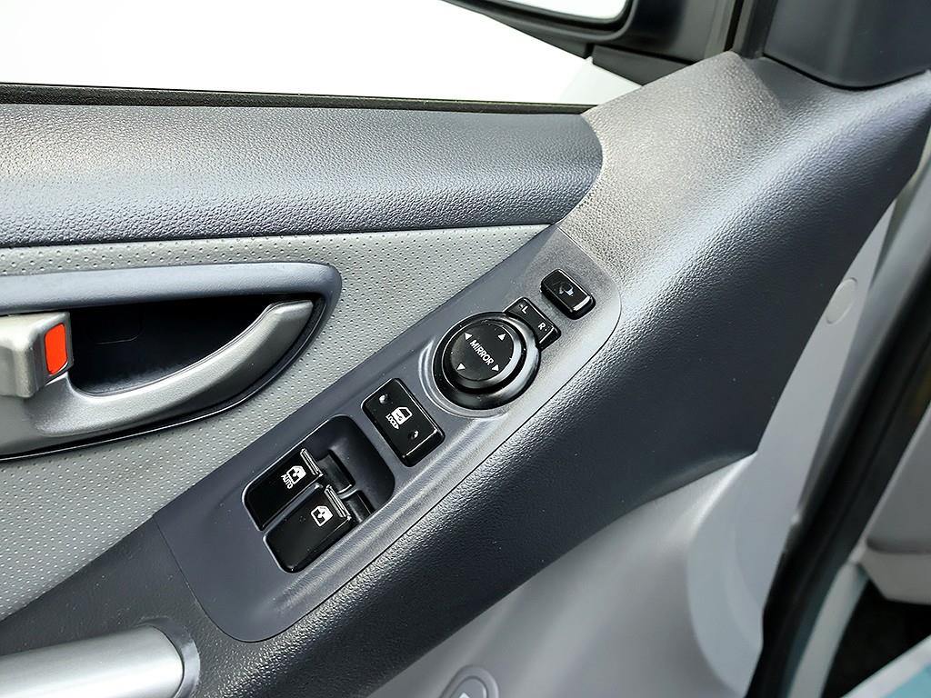 HYUNDAI Starex 2018 Gris - Importación desde Corea - HF Imports Iquique - Foto 13