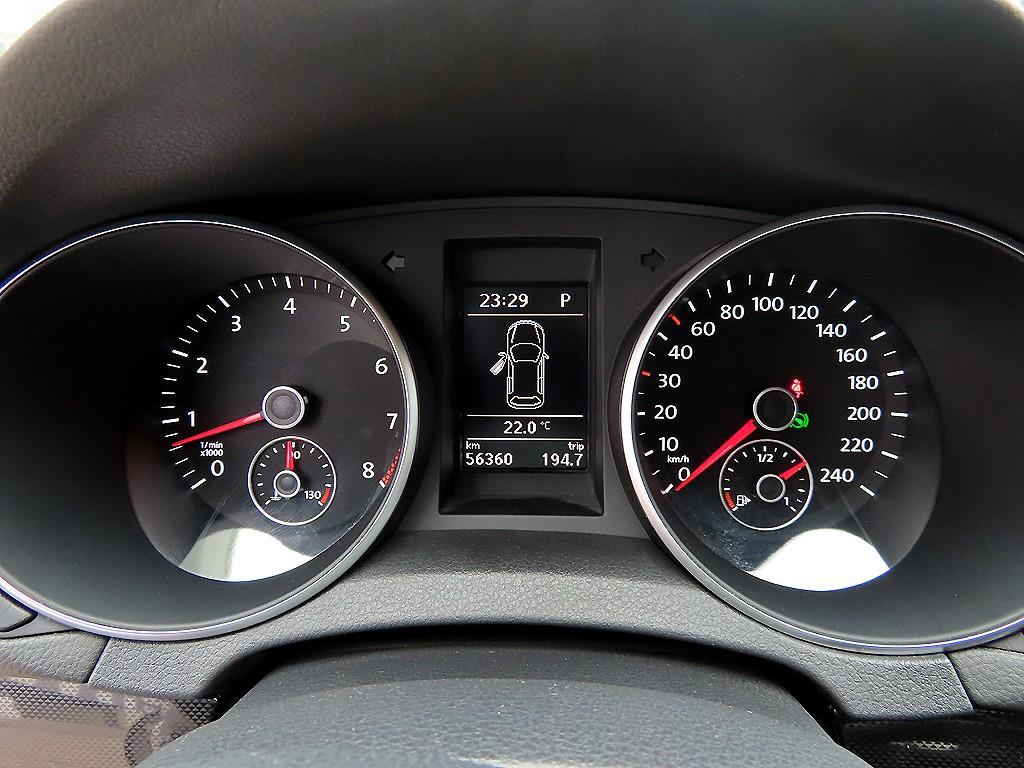 Volkswagen Golf - Vista 9
