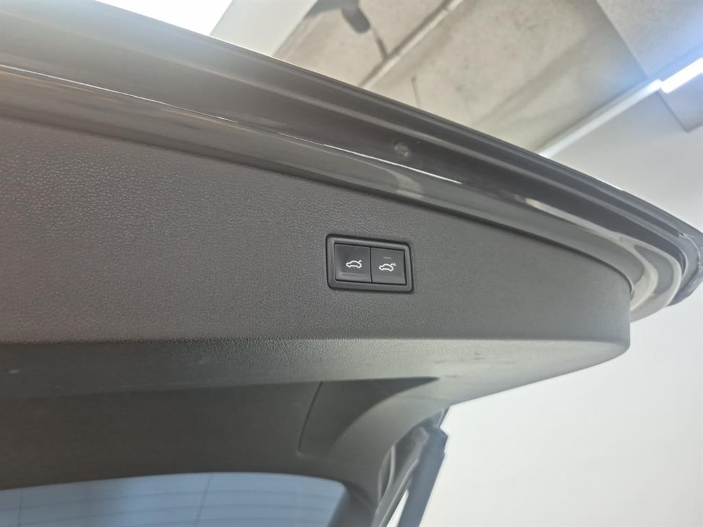 Volkswagen Tiguan 2018 Gris - Importación desde Corea - HF Imports Iquique - Foto 18