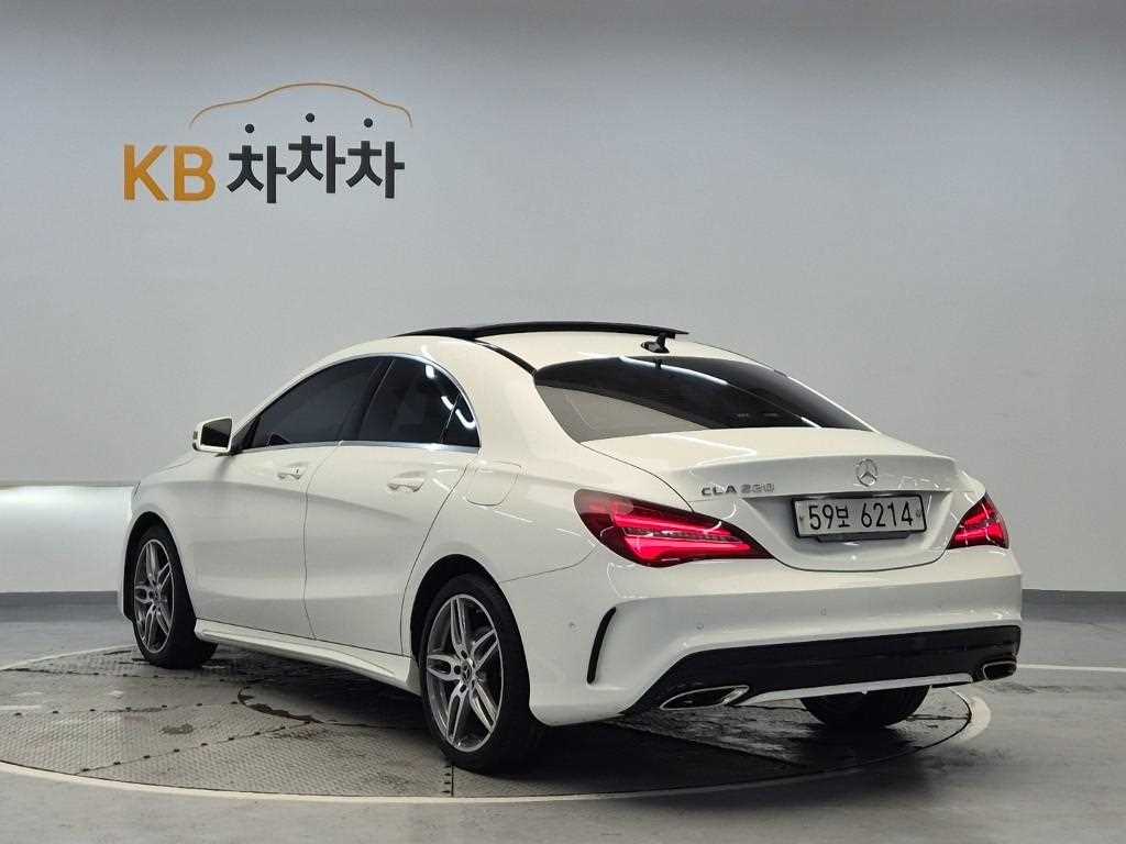 Mercedes Benz CLA Class - Vista 2