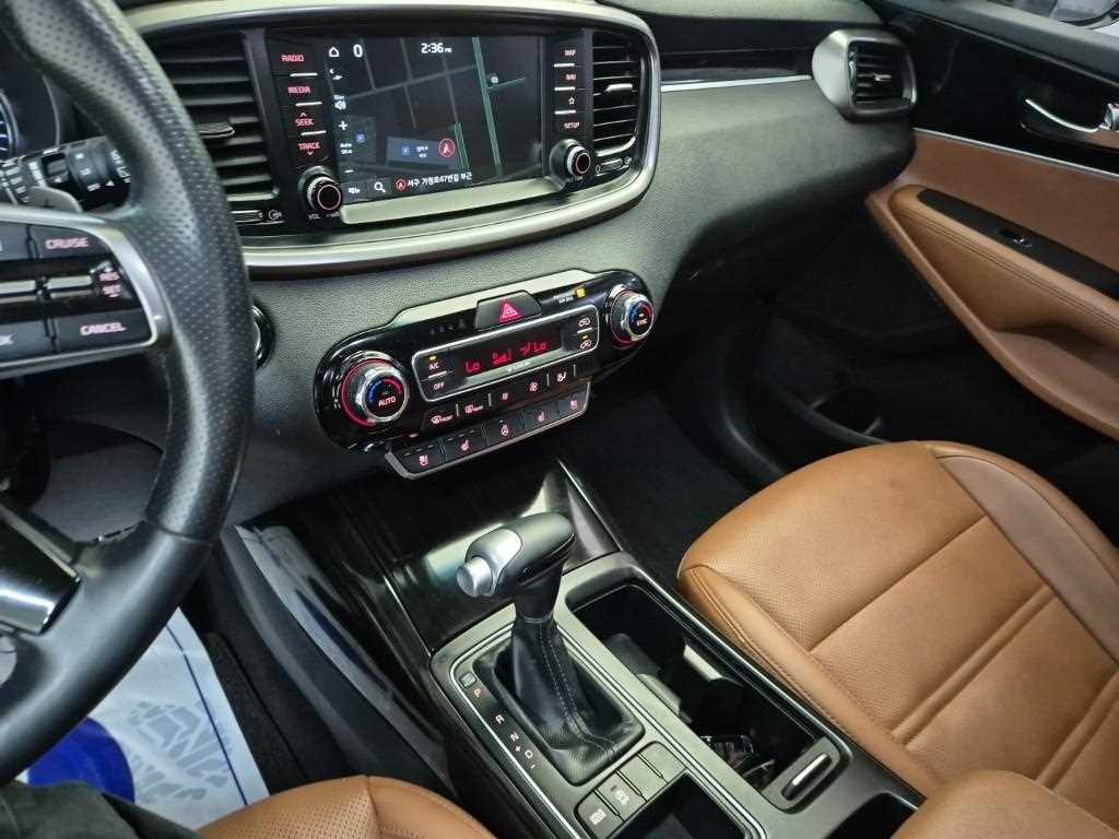 KIA Sorento - Vista 9