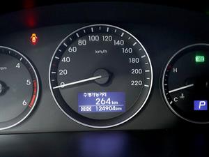 HYUNDAI Starex - Vista 12