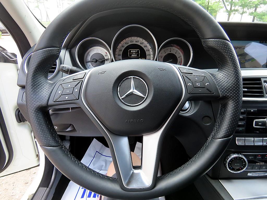 Mercedes Benz C Class - Vista 8