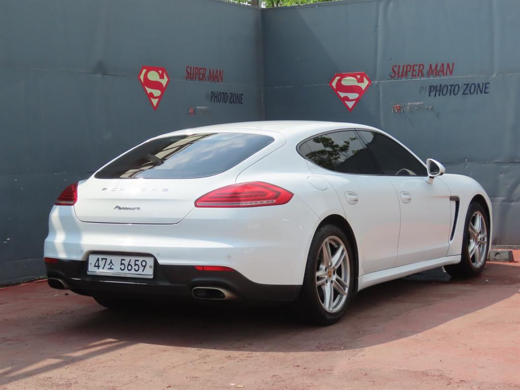 Porsche Panamera - Vista 5