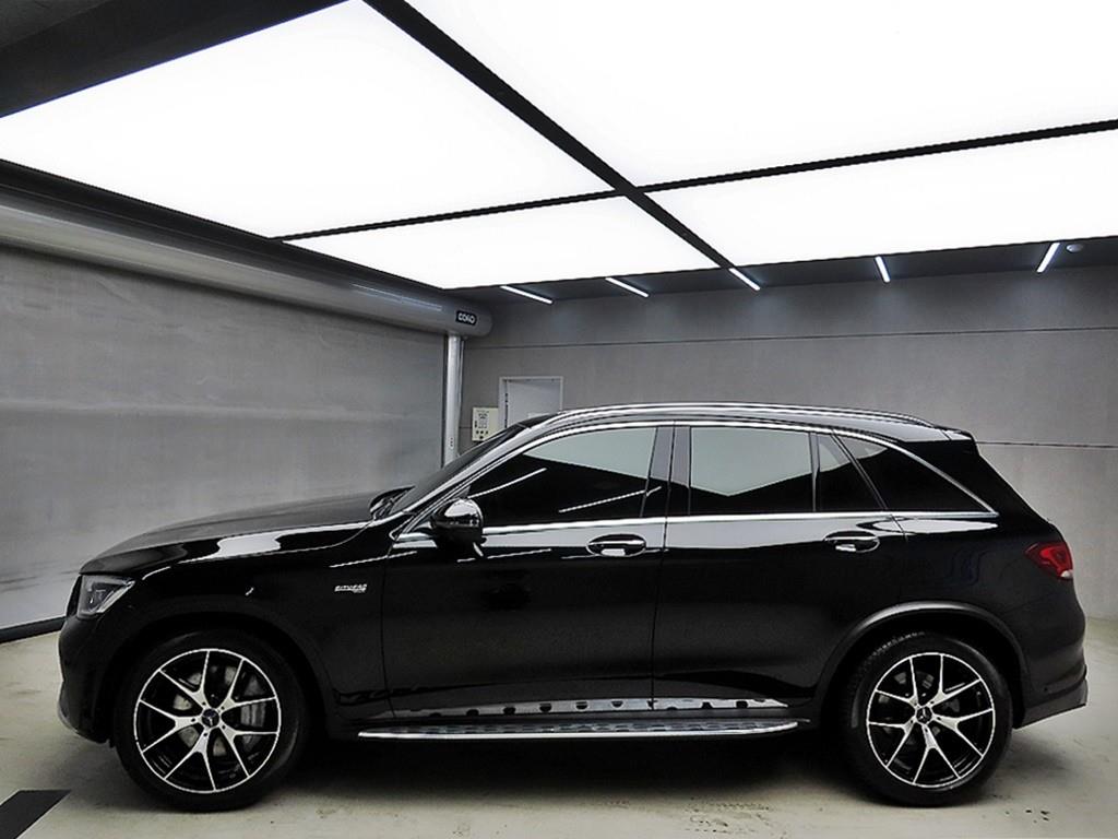Mercedes Benz GLC Class - Vista 4
